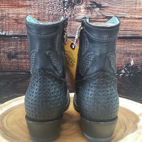 NWT Corral Ankle Boots 7 M Western Black Cut Out Embroidered Leather - Picture 6 of 12